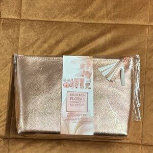 Ms. Dorya Shimmering Cosmetic Bag Set - Rose Gold